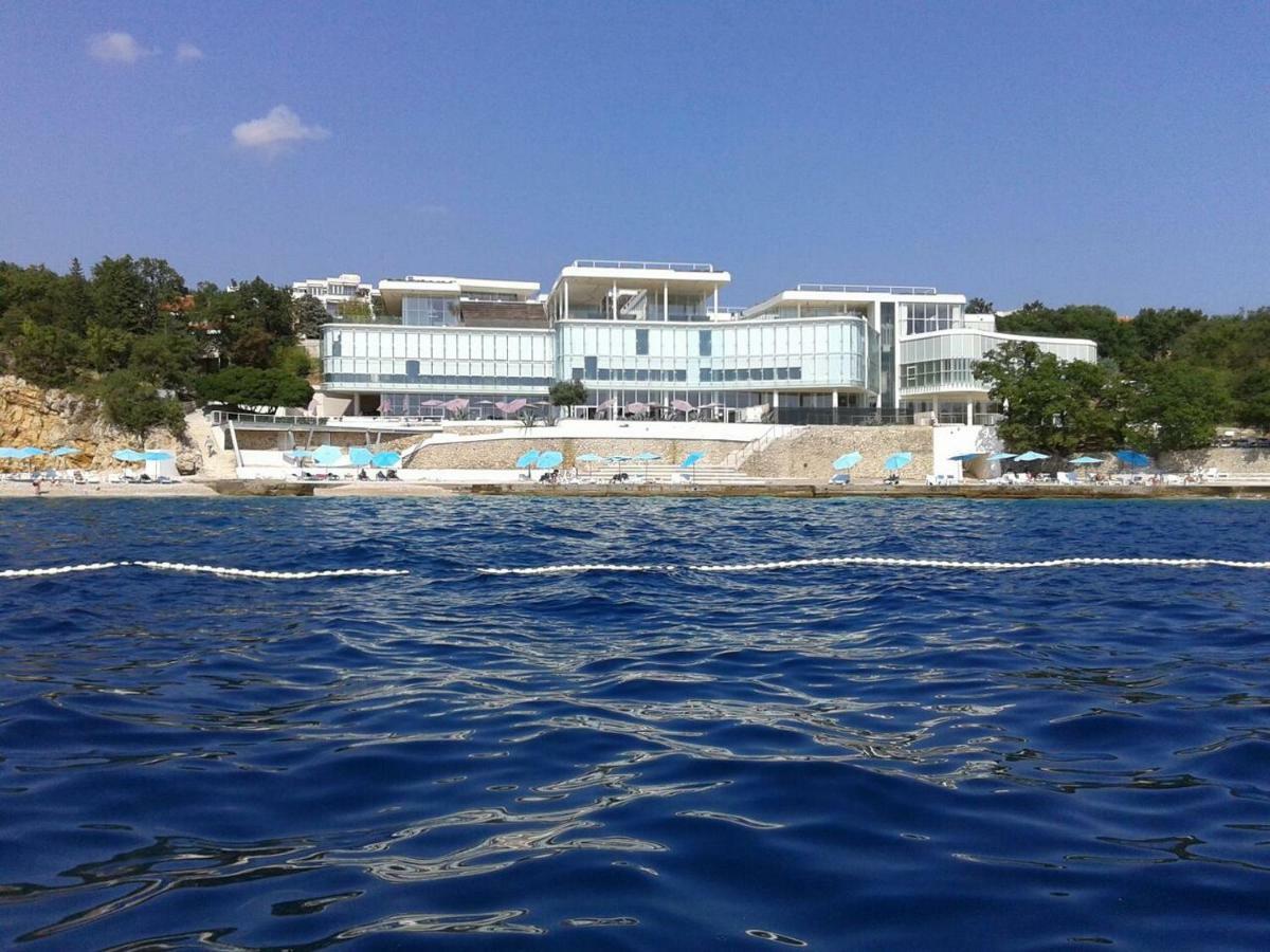 Villa Stefi โนวีวีโนดอลสกี ภายนอก รูปภาพ